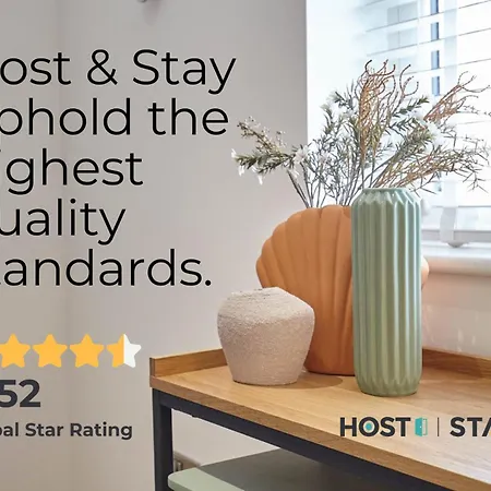 Host & - One Apartment *